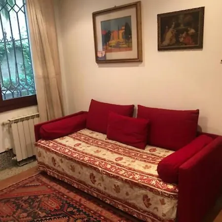 Tipico Con Corte Privata Apartamento