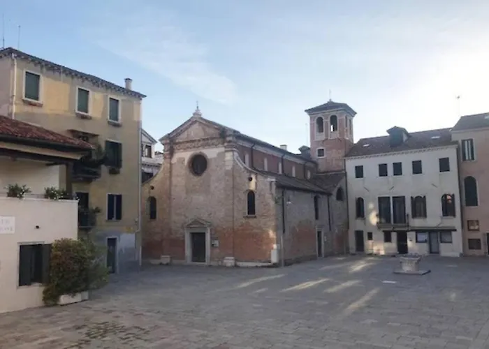 Tipico Con Corte Privata Venedig